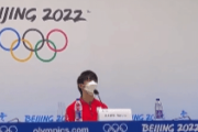 CHN有名な記者ヤンケ・ヘ 北京五輪2.14記者会見「…私が今まで出席した中で おそらく最も感動的な会見でした 隣の女性記者は泣いていたほどです…」