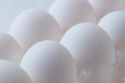 【超絶悲報】卵の値段、もう元に戻らない可能性・・・「鳥インフルの変異により今後は毎年流行する可能性が高い」