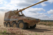 全く新しいタイプのドイツ製自走砲「RCH 155」がウクライナ軍に配備か！