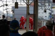 【速報】武蔵小杉駅に不審物 ホームに規制線張られ騒然「特殊災害対応車が到着」