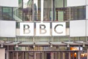 【NHKの受信料を巡る議論にも影響】英BBC、受信料一律徴収終了へ　ネット動画配信サービス普及で