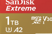20年前の人々に1TBのmicroSDカード見せたら…