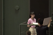 【動画あり】これは天使だ・・・久保史緒里が真剣な表情で球場アナウンスの練習をしている様子が激写される！！！！！！【乃木坂46】