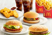 【悲報】昔のマクドナルドはこのセットが1000円で買えたらしい😭