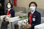 坂本花織 選手と 三浦璃来 選手がビンドゥンドゥンを手に兵庫に凱旋！正装の理由は後ほど…
