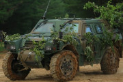 防衛装備庁、軽装甲車機動車の後継「小型装甲車」の技術資料作成入札を実施へ！