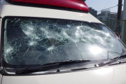 【画像】救急車、襲撃される。治安悪くなりすぎだろｗｗｗｗ