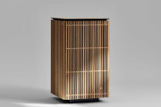 シャープ、隈研吾氏デザインの空気清浄機を発表—木材を使用した新たな挑戦