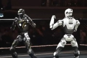 【動画】頭を失っても戦い続ける中国のロボットファイトが人気に。