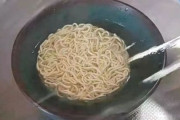 【天才】鍋を使わずに「袋ラーメン」を作る方法が天才的すぎるｗｗｗｗ