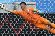 【悲報】サッカー日本代表、権田とシュミットが怪我のため正GK川島でワールドカップ本番へ