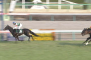 【競馬・中山牝馬S】コントラチェックルメール「雪を食べようとしていた」
