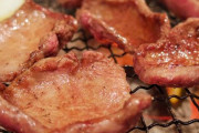 親父と2人で焼肉屋行ったんだけど一言も話さなかった