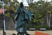 『刀剣乱舞』ほぼ等身大の江雪左文字像が福山城公園で設置！