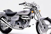 マグナ50ってどう見てもバイクやん？