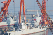 中国で今年、最新鋭ミサイル駆逐艦9隻が進水、「世界記録」と宣伝…海軍力の増強鮮明に！