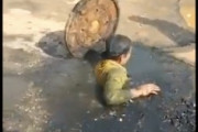 【動画】想像するだけで病気になりそうな下水道清掃員の過酷すぎるお仕事。