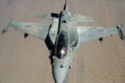 アラブ首長国連邦がギリシャにF-16E/Fを売却？ 米国によるフランス牽制か