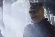 ホラー映画『クマのプーさん』ポスターが解禁！ナイフを持つピグレットの姿も