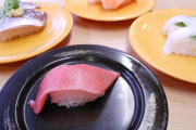 【悲報】ワイ、スシローでショックのあまり震える