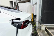 テスラ「電気自動車のバッテリー交換は230万円です」