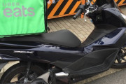バイクでウーバーイーツ配達してるけど質問ある？