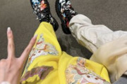 【悲報】櫻井梨央、よりによって岡村ほまれの靴を履いて本日の大阪公演アンコールに出てしまう