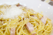 【悲報】イタリア人、カルボナーラにニンニクを入れたシェフにブチギレｗｗｗｗｗ
