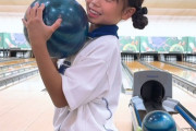 【画像】JSさん、ボウリングが結構上手い