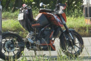 【画像あり】 大型トラックが高級バイクに追突してバイクが圧縮される・・・