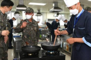 韓国人「日本の自衛隊とは対照的な韓国軍の給食…指揮官の関心も低い」