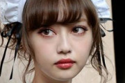 中村雅俊の娘の中村里砂が美脚を披露　30歳のツインテ姿に「天使」
