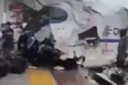 【動画】 中国の高速鉄道・貴広高速線が榕江駅で脱線の大惨事　運転士死亡、現地画像がエグい