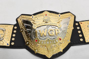 【コスト】新日本プロレスさん、団体最高峰のベルトをクソダサデザインにしてしまう