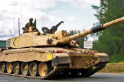 英国、ウクライナにT-72を提供したポーランドにチャレンジャー2を寄贈