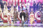 華やか！『NHK紅白歌合戦』OPに乃木坂46が登場！新しい学校のリーダーズのバックでダンス！！！