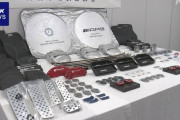 自動車メーカーのロゴを無断使用したカー用品販売会社の社長らを書類送検