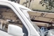 【動画】荷物を固定する重要性がよく分かる事故が中国成都で撮影される。