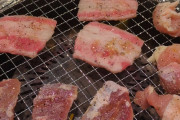 ワイ一人焼肉に来る