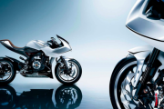 【悲報】スズキ、また変なバイクを発売する