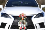 【画像】車正月仕様wwwwwwwwwwwwwww