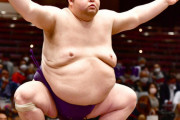 大相撲の力士、筋肉の塊だった