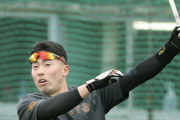 【動画】巨人･浅野翔吾、９９スイングでサク越え８本！ 逆方向にホームランも！