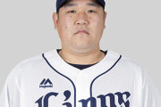 中村剛也 .326(実質1位) 出.375  3本 打点6 OPS.956(実質1位)