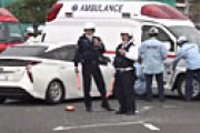 【動画】 緊急走行中の救急車にプリウスがガッツリ突っ込み男性ケガ　現地騒然