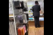 【悲報】害悪系おじさん、3コインズで女性店員相手にキレ散らかすｗｗｗｗ