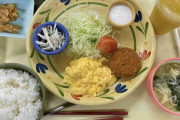 トヨタ期間工時代、女子寮内の食堂で朝5時半にこれ食べてから出勤してた→皆さんの会社の社食も集まる