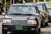 「このままだと無賃乗車になります」にブチギレ  タクシー運転手の顔を殴った男性(69)逮捕wwwwww