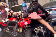 バイク女子、おっさんからの「ズボン履け」にカミソリシュートｗｗｗｗ