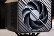 TDPは最大670W！ Cooler Masterに展示されていたエンジン風空冷CPUクーラー「V8」
